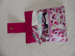 *Kit de change bébé rose clair : trousse de change + tapis à langer +lingettes lavables + gant de toilette