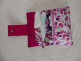 *Kit de change bébé rose clair : trousse de change + tapis à langer +lingettes lavables + gant de toilette